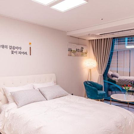 Lotte Castle Marina Aparthotel Yeosu Εξωτερικό φωτογραφία