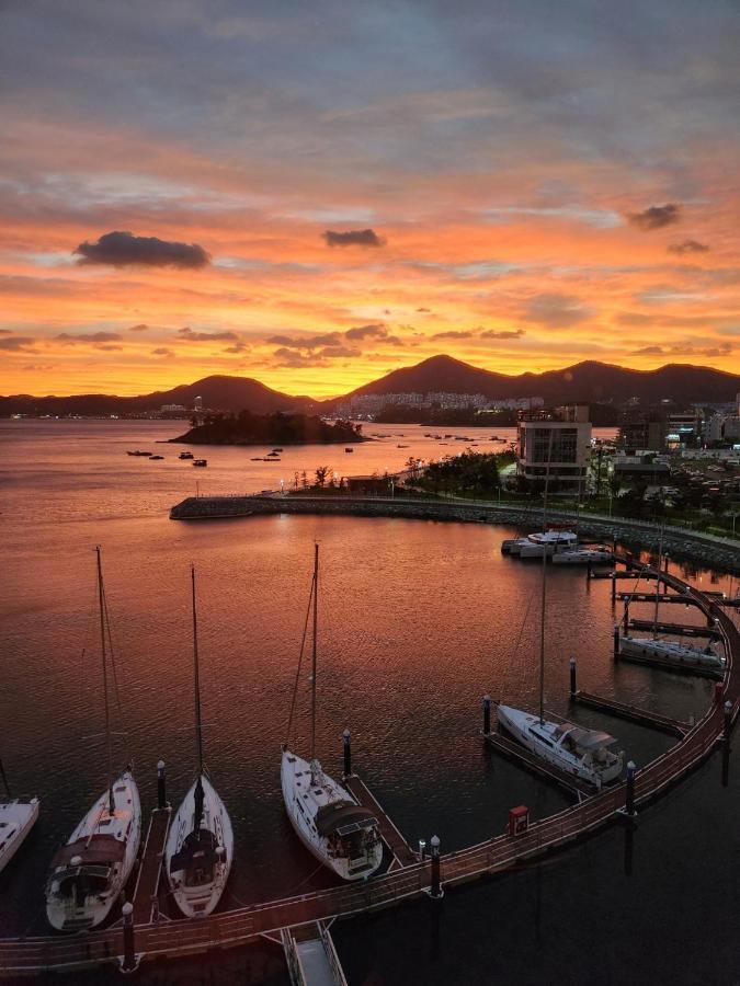 Lotte Castle Marina Aparthotel Yeosu Εξωτερικό φωτογραφία